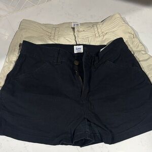 Lee Women's Cargo Shorts in Black and Cream